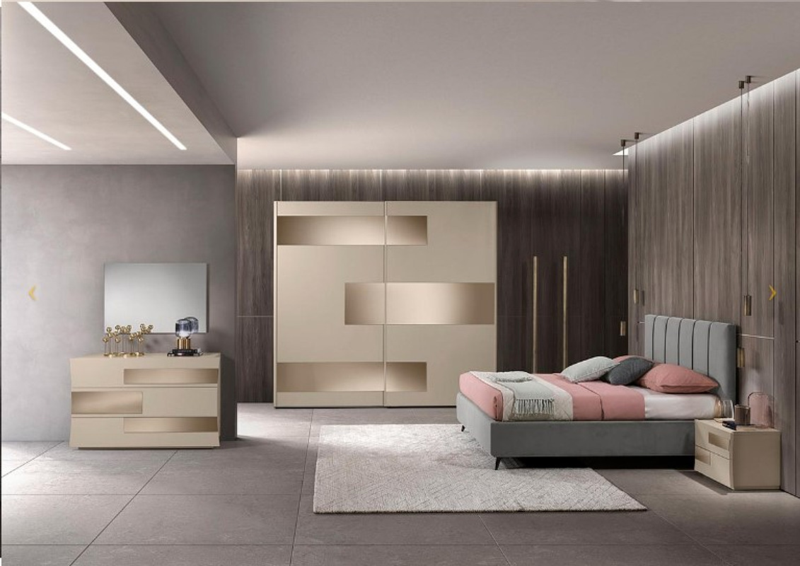 Camere da letto — arredo in esposizione