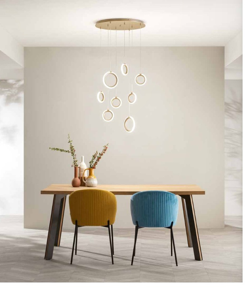 Illuminazione — arredo in esposizione