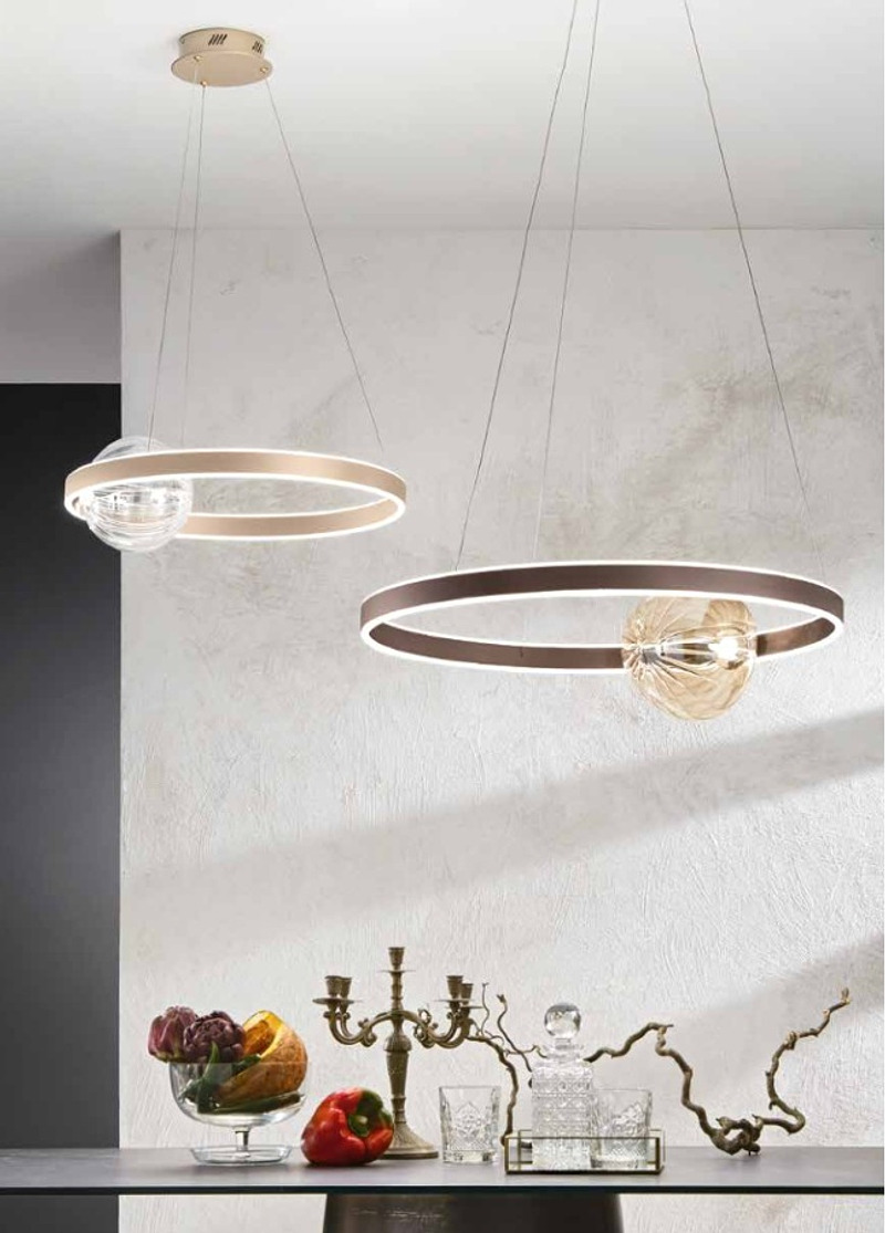 Illuminazione — arredo in esposizione