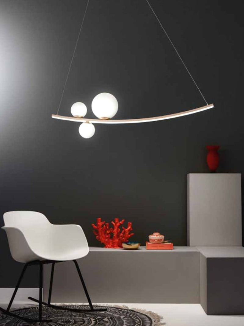 Illuminazione — arredo in esposizione