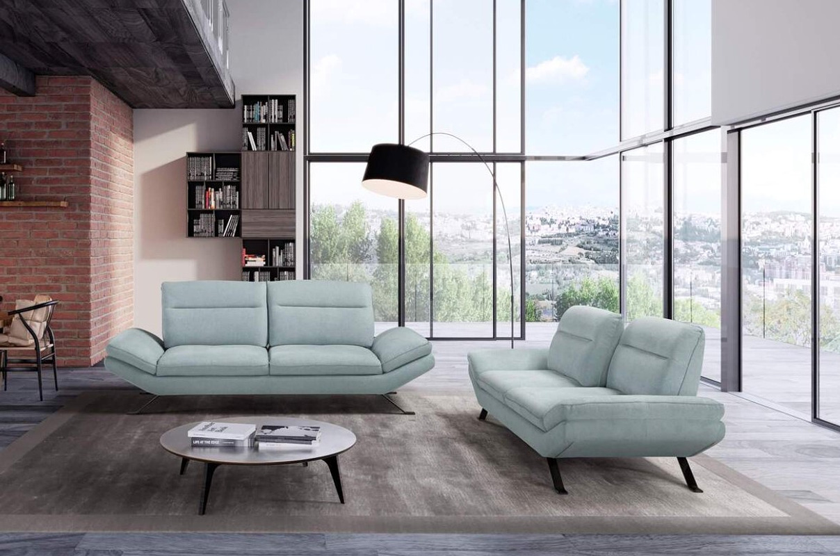 Salotti classici — arredo in esposizione