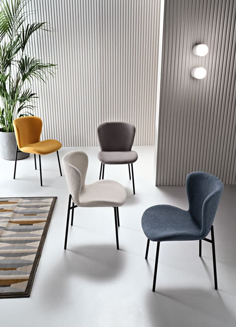 Sedie — arredo in esposizione