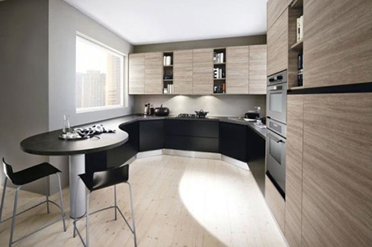 Tavoli — arredo in esposizione